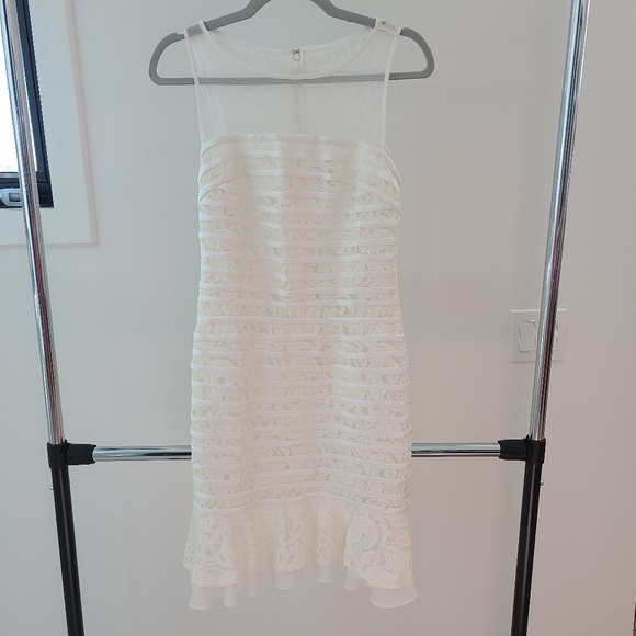 Julia Jordan Lace Dress - Picture 7 of 8